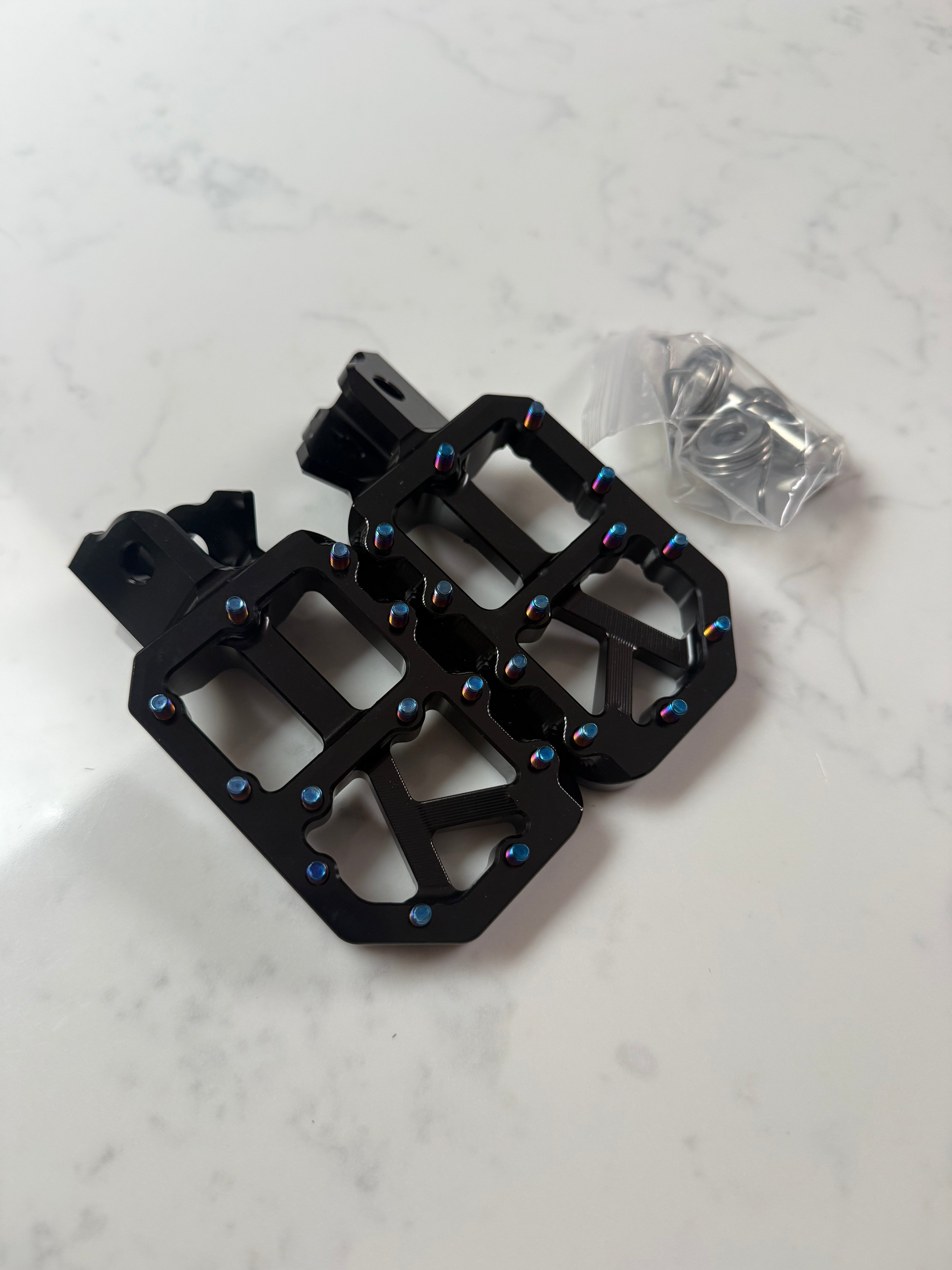 Tuttio | Yozma | Rtr Titanium pegs